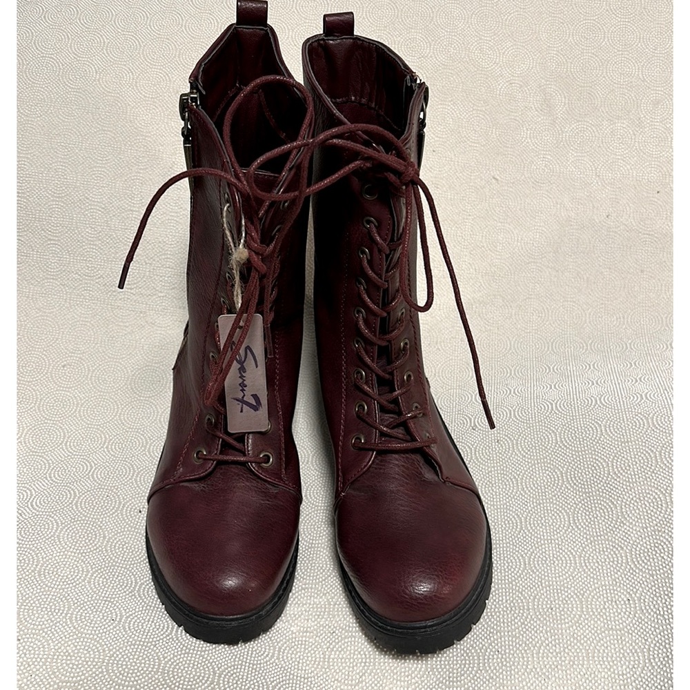 Seven 7 women’s Mr. Zipper Boots Red Faux Leather size 11